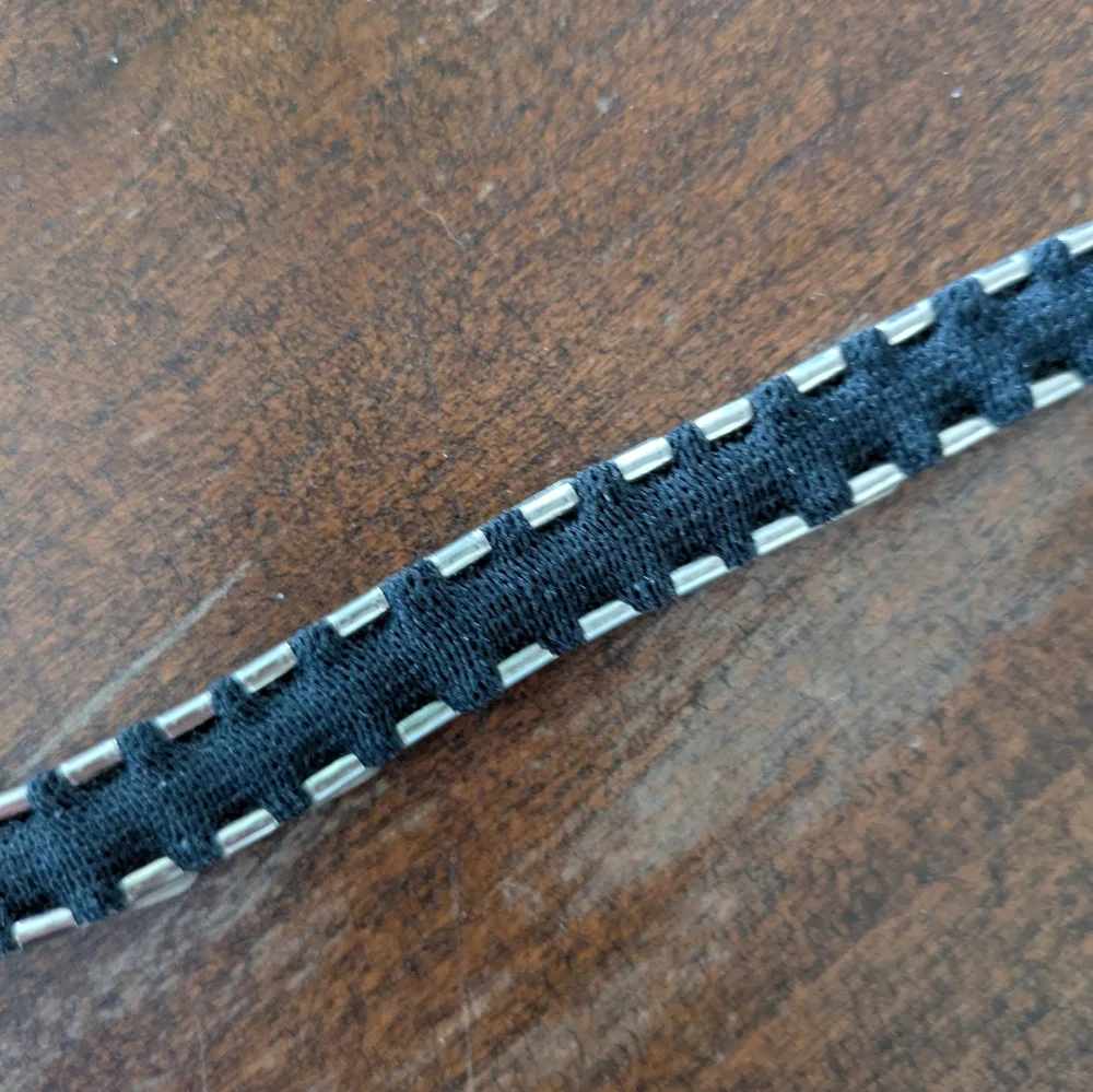 Vintage Silver‎ Tone Fish Scale Elastic Stretch Belt 26